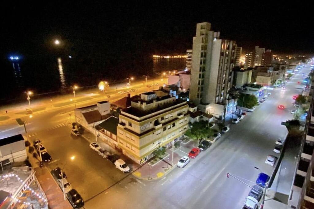 Pequena Casa De Troncos, Detras De Casa Principal No Trabajo Con Tarjeta De Credito Puerto Madryn Buitenkant foto
